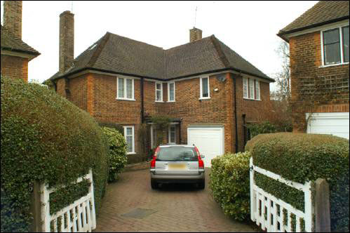 05 Milton Close